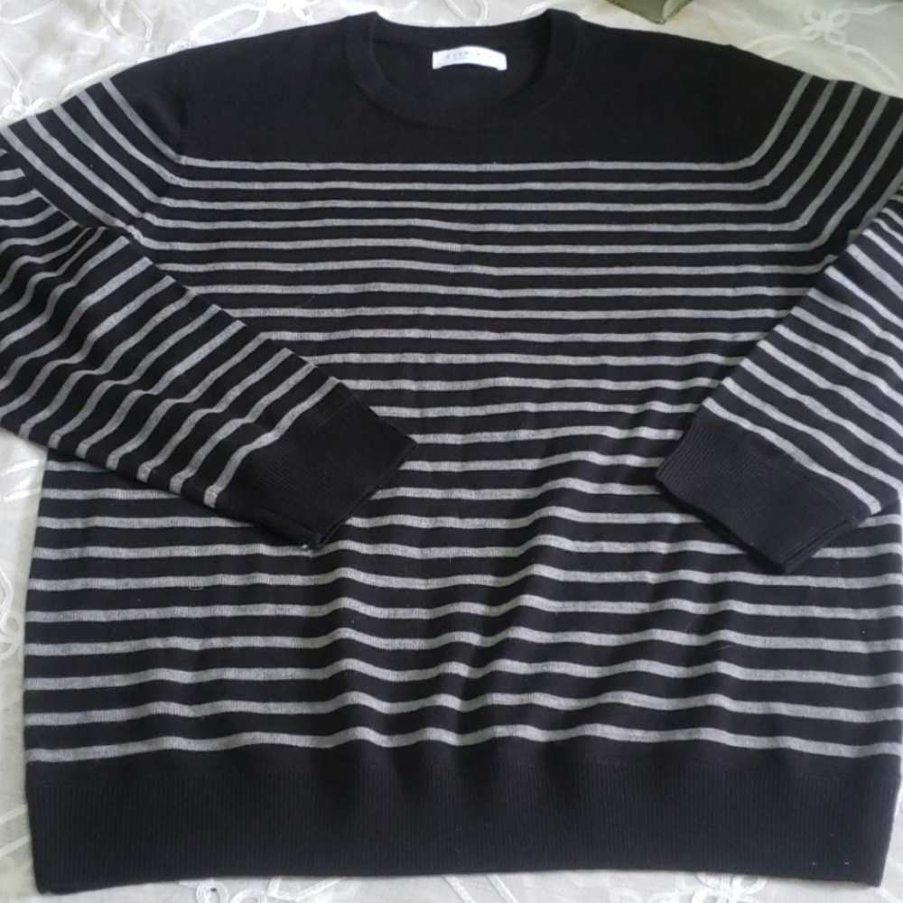 EVERLANE MEN SWEATER SIZE XL